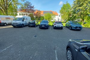 Freier Stellplatz Nr. 4 in der Langener Landstraße 39/39a zu vermieten!