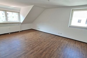 2-Zimmer-Wohnung mit Dusche und Badewanne in Bremerhaven-Lehe!