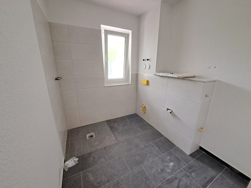 Nur mit gültigem WBS! 2-Zimmer-Wohnung mit Terrasse und Dusche im Erdgeschoss!