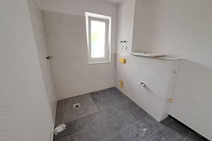 Nur mit gültigem WBS! 2-Zimmer-Wohnung mit Terrasse und Dusche im Erdgeschoss!