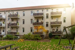 Renovierte 3-Zimmer-Wohnung mit Balkon im 1. OG in Bremerhaven-Lehe!