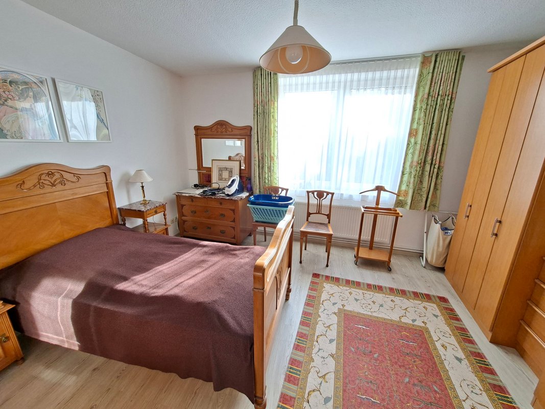 Mit Wintergarten! Große 4-Zimmer Wohnung in Bremerhaven-Lehe!