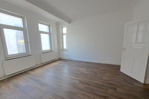 Große 3-Zimmer-Wohnung mit Balkon in Bremerhaven-Lehe!