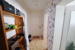 2-Zimmer-Wohnung mit Badewanne im 1. OG in Bremerhaven-Lehe!