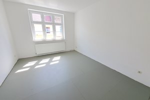 Frisch renovierte große 3-Zimmer-Wohnung mit Balkon und Wannenbad in Bremerhaven!