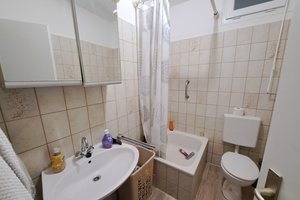 Günstige 2-Zimmer-Wohnung mit Balkon in Bremerhaven-Lehe