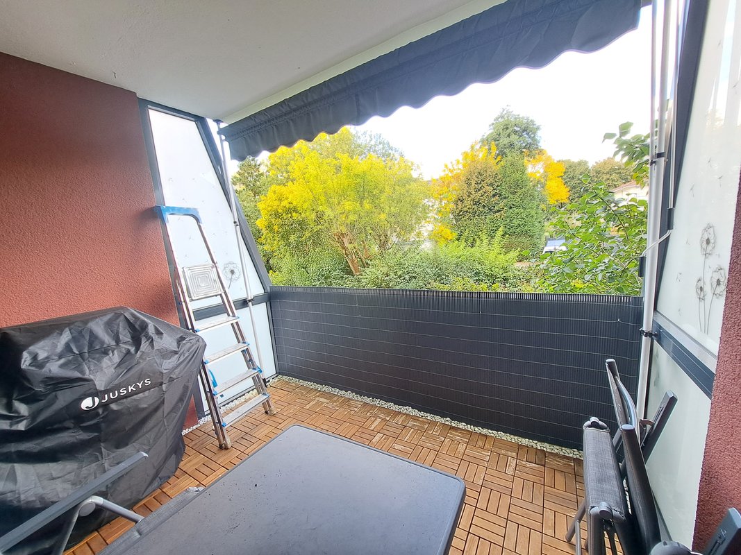 2-Zimmer-Wohnung Hochparterre mit Balkon in Bremerhaven-Lehe!