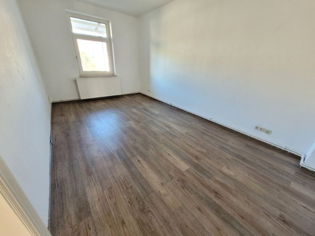 Mit Balkon! Gepflegte 3-Zimmer-Wohnung in Bremerhaven-Geestemünde!