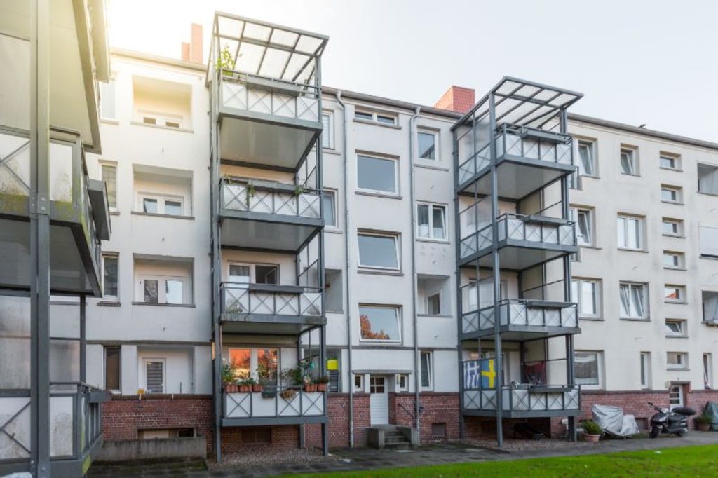 Modernisierte 2-Zimmer-Wohnung mit Balkon in Bremerhaven-Lehe!