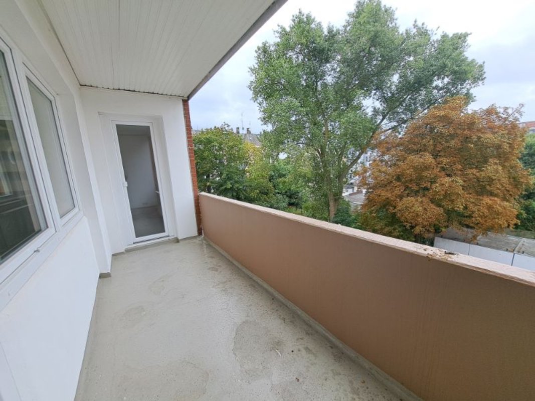 Helle 3-Zimmer-Wohnung in Bremerhaven mit Badewanne und Balkon!