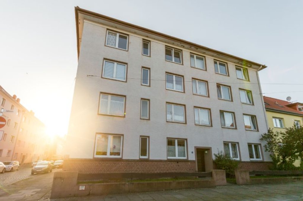 Kleine und günstige 2-Zimmer-Wohnung in Bremerhaven-Lehe!