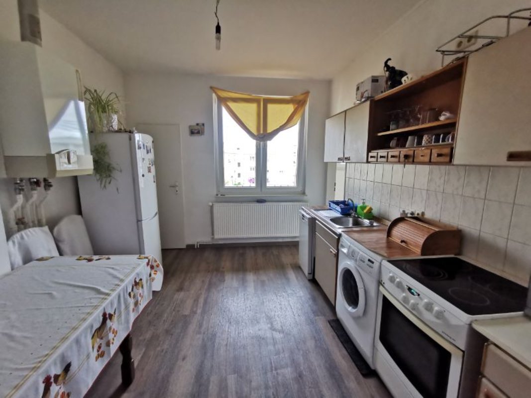Große 3-Zimmer-Wohnung mit Balkon und Wannenbad in Bremerhaven!