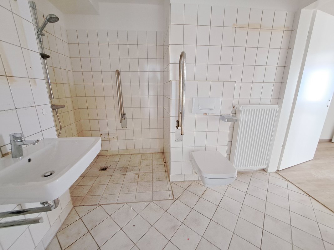 Nur mit WBS! 3-Zimmer-Wohnung mit Aufzug, Balkon und barrierefreier Dusche in Bremerhaven!