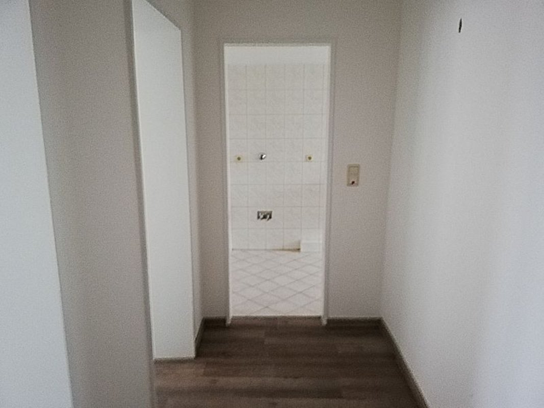 Renovierte 2-Zimmer-Wohnung mit Balkon in Bremerhaven-Geestemünde